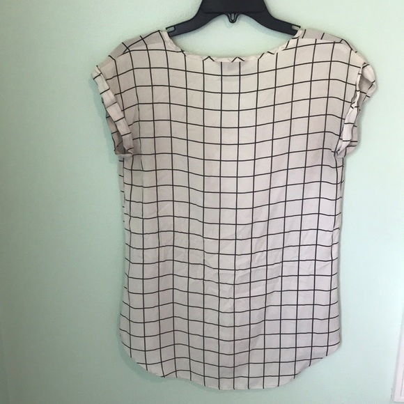 Express Blouse Top - Picture 5 of 6